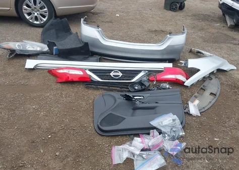 2016 Nissan Altima 2.5 Sr из США, поврежденный, VIN 1N4AL3APXGC171782